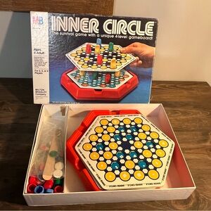 VINTAGE 1981 MILTON BRADLEY INNER CIRCLE‎ BOARD GAME COMPLETE